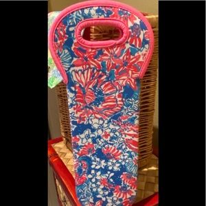 Lilly Pulitzer wine set, 5 pieces, brand new